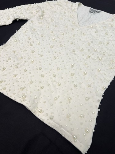 VTG ALBERTO MAKALI ALL OVER PEARL BEADS EMBELLISHED SWEATER TOP Size Small EUC - Picture 2 of 10