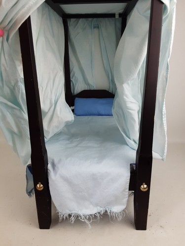American Girl Doll Elizabeth's Wooden Tall Post Canopy Bed Retired READ - Picture 5 of 24
