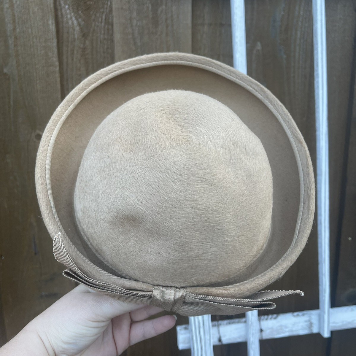Vintage 1960s Ladies Tan Fur Felt Hat with Back Bow 1960s Brown Ladies Hat - Neutral Beige Bucket Bowl Shaped  main image 2