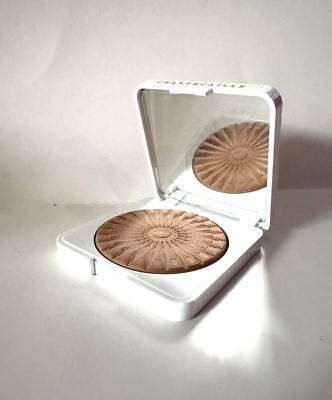 Chantecaille Flower Power Perfect Blur Finishing Powder Medium Deep .28oz NWOB