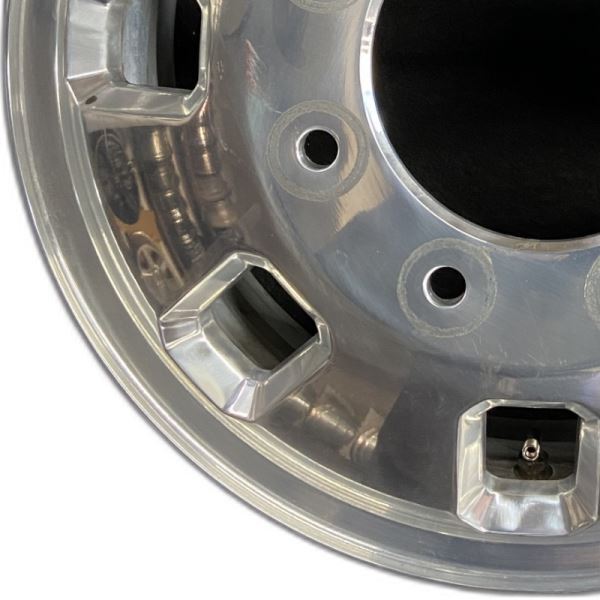 FRONT GMC Chevy Sierra Silverado 3500 OEM Wheel 18” 24 Polished  