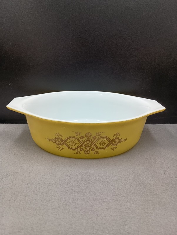 Pyrex Vintage Baking Dishes - Highly rated Buy It For Life recommendation