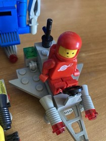 LEGO Space Galaxy Classic Space LEGOLAND Robot Command Center Set 6951 1980s