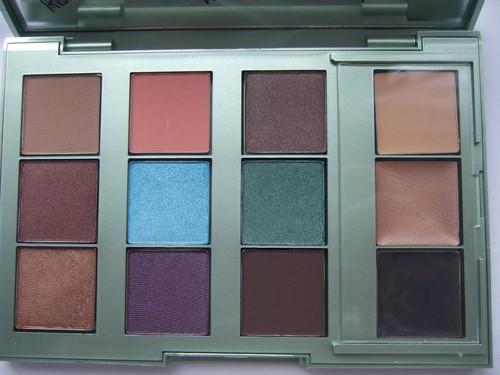 Genuine MALLY Pro-Tricks shadow palette eyeshadow palette - Picture 2 of 7