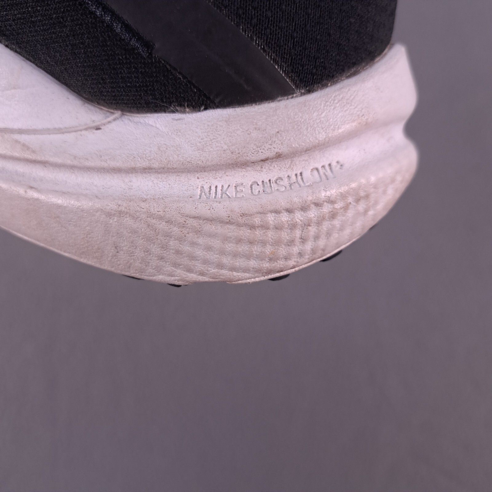 Nike Winflo 10 Sneakers Woemns 9 Black Athletic Running Shoes DV4023-003 thumbnail 6