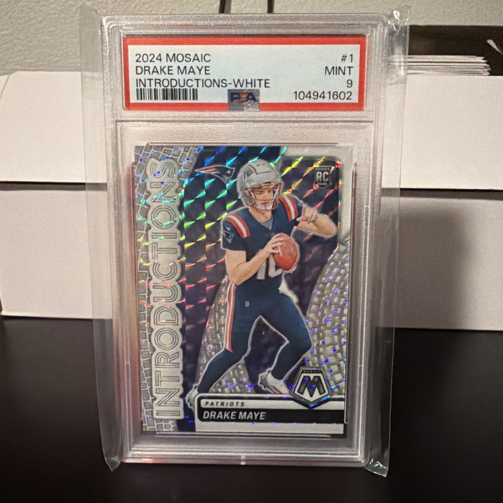 2024 Panini Mosaic Introductions Drake Maye White /25 PSA 9 Rookie Patriots #1