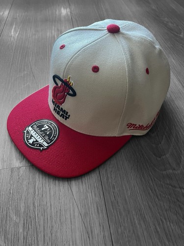 ๐ฅ3 Miami Heat Fitted Hats โ New Era & Mitchell & Ness โ Size 7 1/4 โ Brand New! - Picture 5 of 9