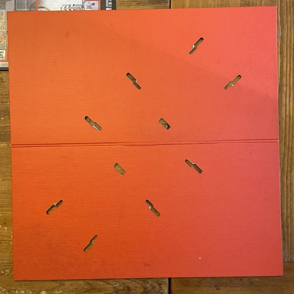 SUPERSTITION & CLUE Alfred Hitchcock 一对老式游戏板 伟大的墙艺术 — 第 3/4 张图片