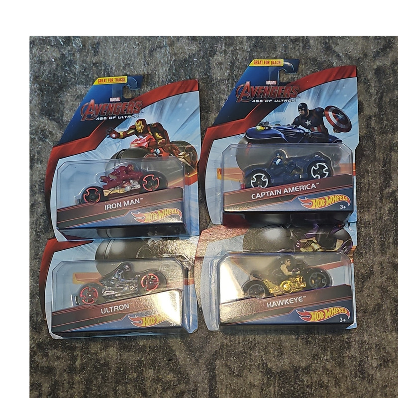 Hot Wheels Avengers Age of Ultron Diecast Cars Iron Man Captain America Ultron