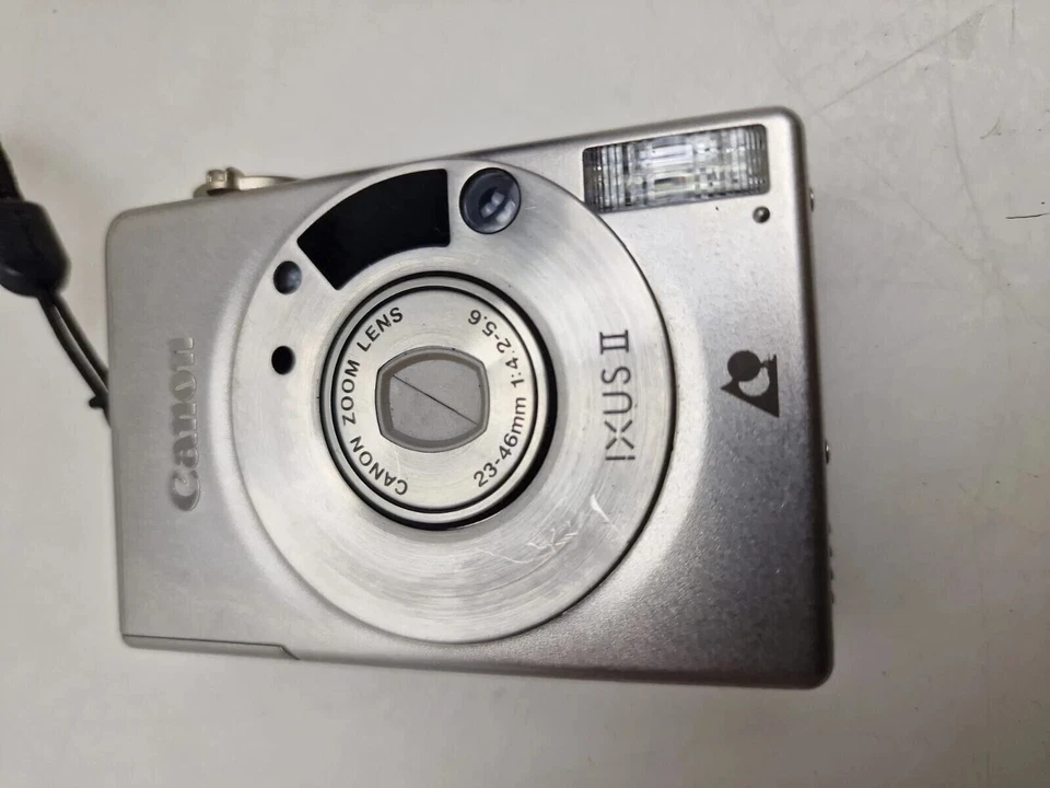 2er Set Canon IXUS II APS Kamera Silber & Konica Revio KD-400Z 4MP Digitalkamera - Bild 4 von 4