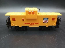 HO scale Union Pacific wide vision Caboose no 207
