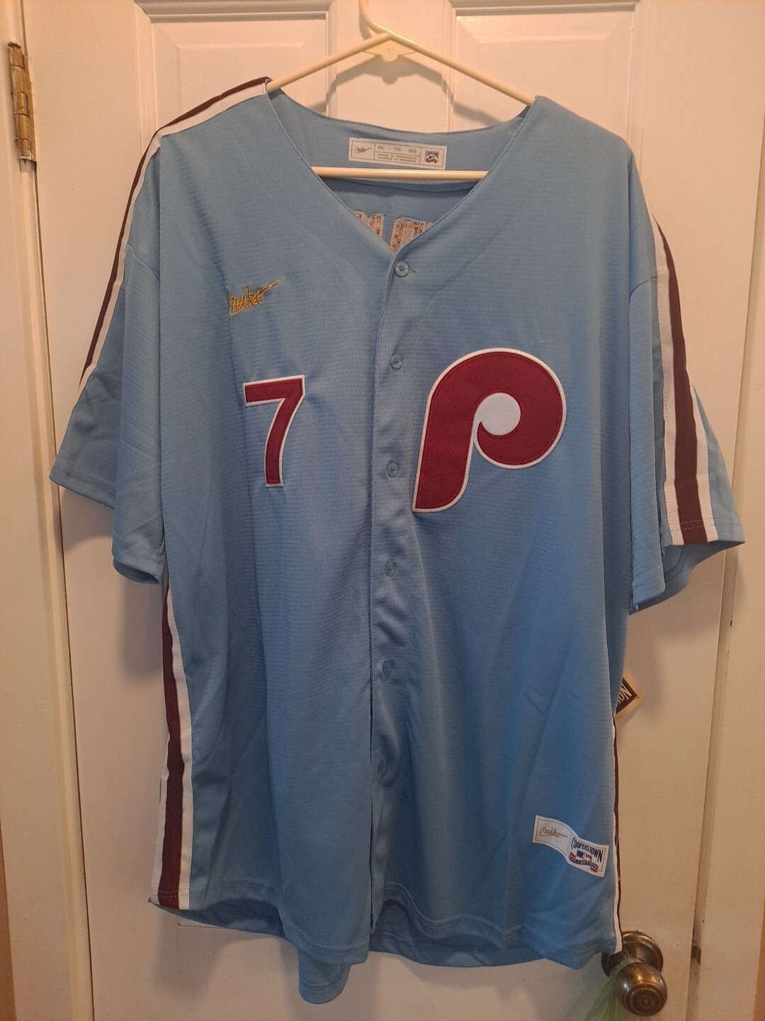Picture 1 of 11