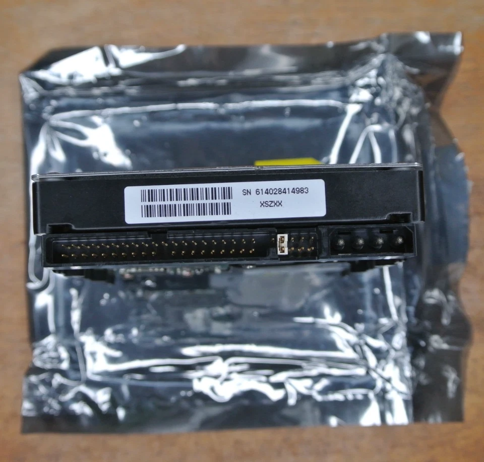 3.5" IDE Hard Drive 30GB Apple HDD Fireball 1ct 15 - Image 3 of 3