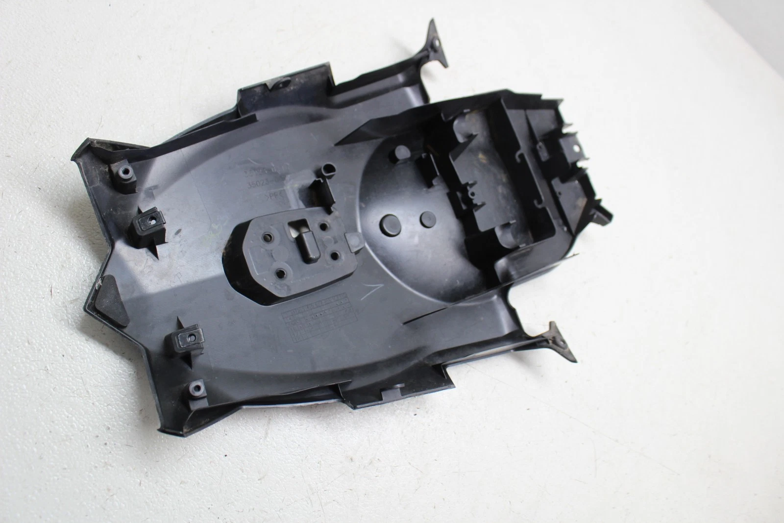 2016-2021 Kawasaki Versys 650 Kle650 Abs Rear Back Tail Undertail Battery Tray