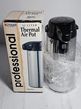 Tiger Professional 2.5 Liter Thermal Air Pot PXQ-2501 Made In Japan NEW.