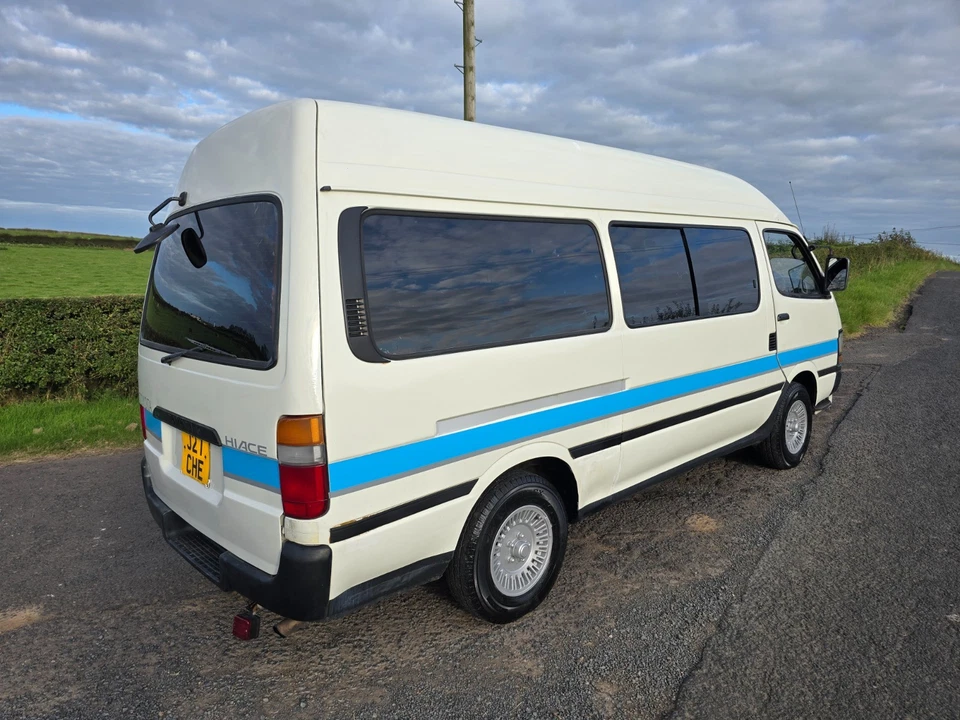 Toyota Hiace Classic Retro Campervan Automatic Diesel Camper 2 Berth - Image 3 of 4