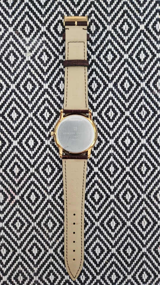 Banda extra Frederique Constant para hombre 39 mm chapada en acero inoxidable y oro FC-245M5S5  Foto 4 de 4