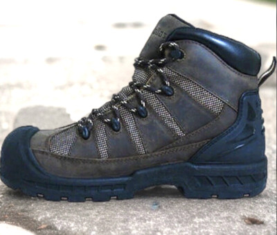   NEW S Fellas by Genuine Grip Trekker Men's 9  Comp Toe Puncture Resistant WP
