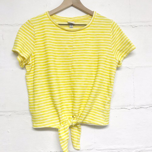 A New Day Short Sleeve Top Womens Size Medium Yellow And White Striped Tie Front - Picture 2 of 8
