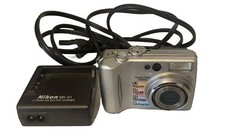 Nikon Coolpix 5200 5.1MP 3X Zoom Digital Camera Powers On Cracked Display 4parts