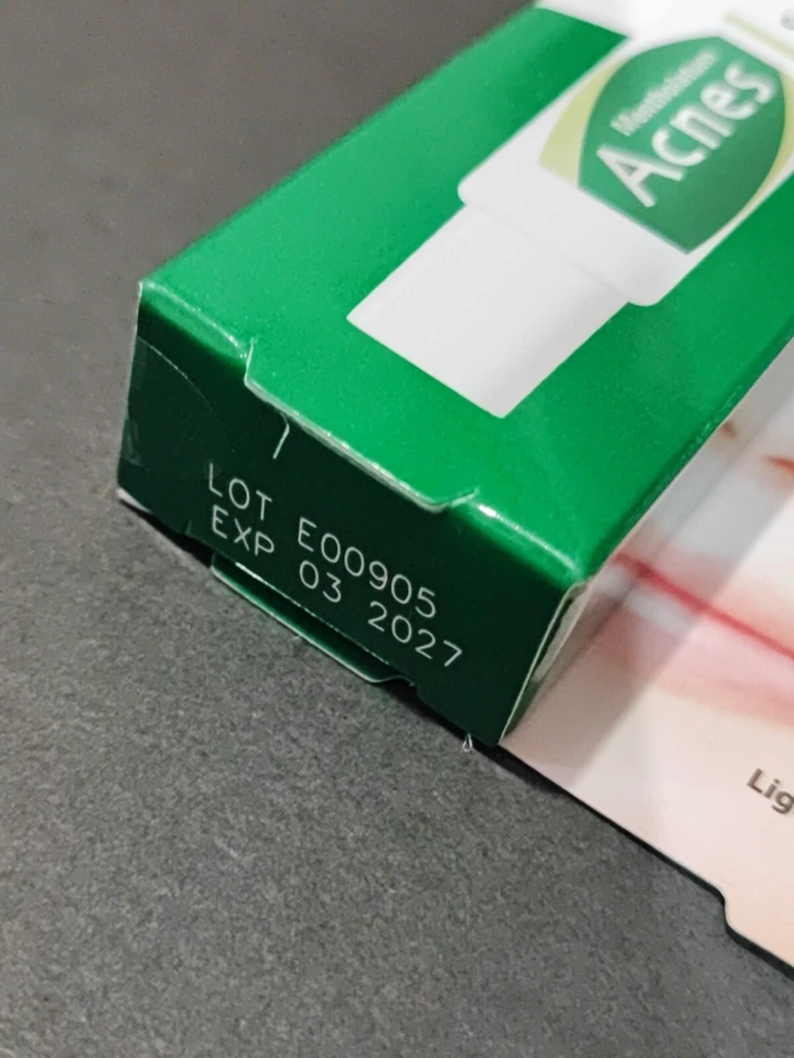 MENTOLATUM ACNES (EXP 03/2027) Gel Cuidado Cicatrices Acné 18g Foto 2 de 4