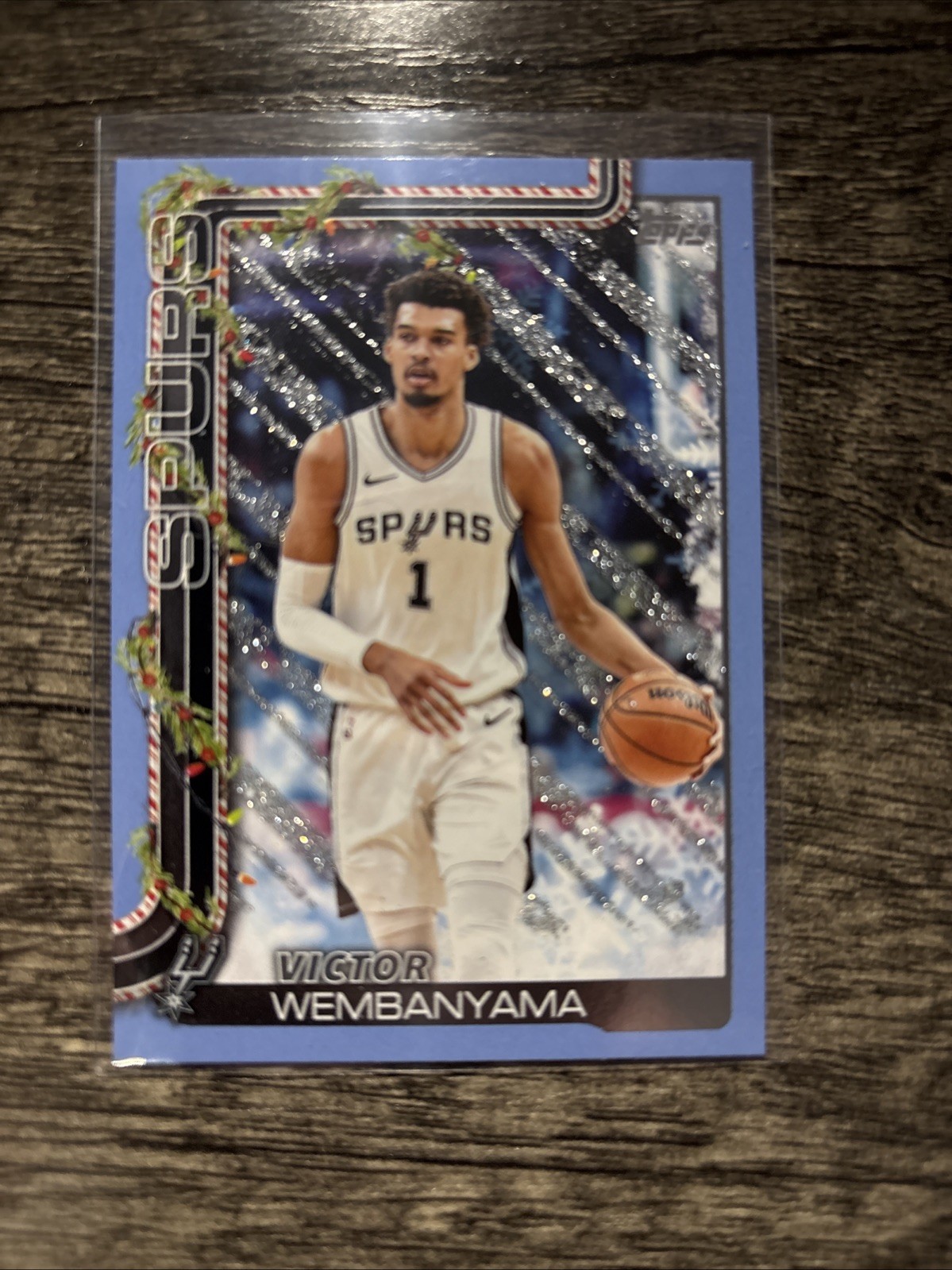 2025 Topps Holiday - Victor Wembanyama #H156 Holiday Light Blue & White Glitter