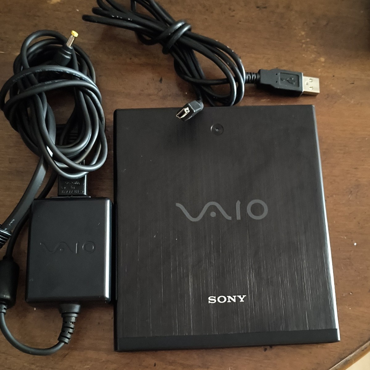 Sony VAIO VGP-UDRW1 - DVD±RW (±R DL) / DVD-RAM drive - Hi-Speed