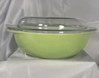 Vintage 1950’s PYREX Lime Green 2qt Casserole Dish #024 With Lid