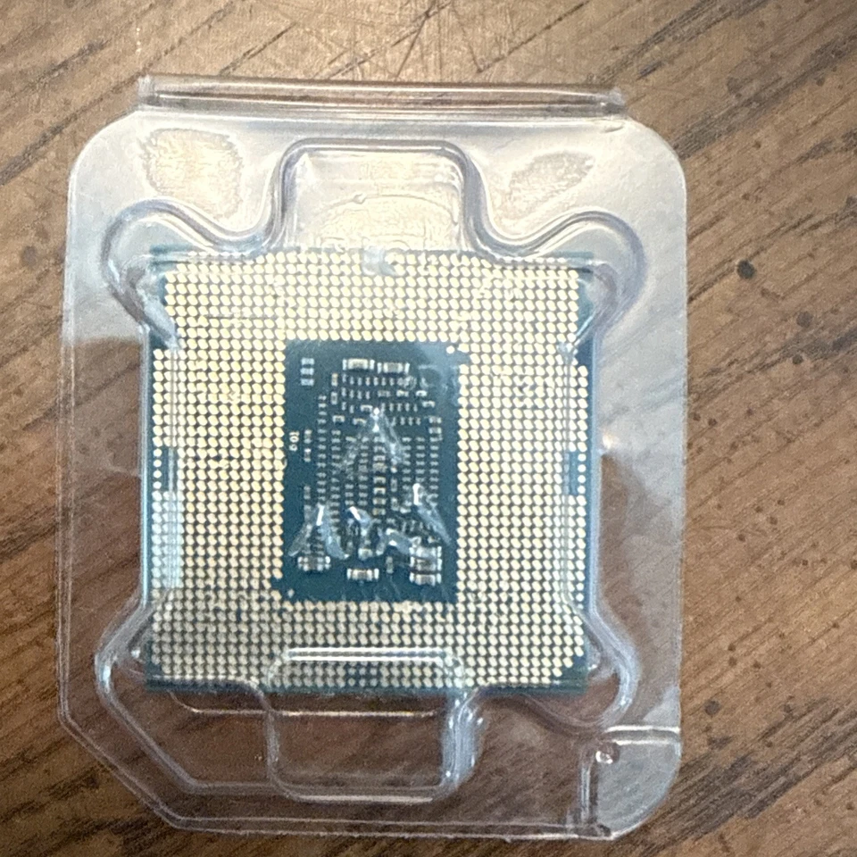 Intel i7-7700 KabyLake (SR338) 3.60Ghz-4.20Ghz 8-core 8MB CPU Processor - Image 2 of 2