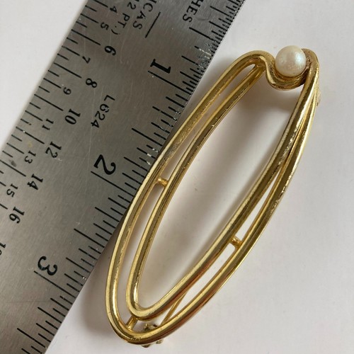 Spilla vintage firmata finta perla tono oro 3" - Foto 4 di 4