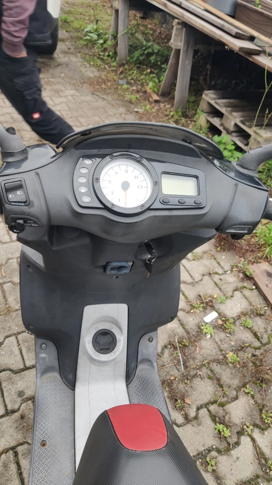 Piaggio Motorroller 50 ccm Bj.2020 42000 KM gelaufen - Bild 2 von 4