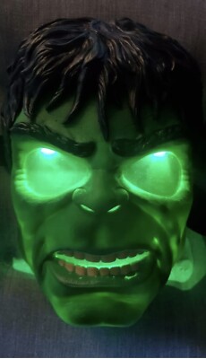 MARVEL INCREDIBLE HULK ~ GLOW MASK ~ GREEN EYES LIGHT UP ~ HALLOWEEN