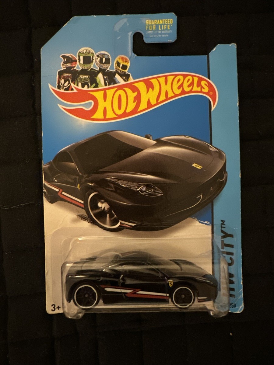 ホットウィール フェラーリ 458 イタリア GT2 1/18 ミニカー ホット