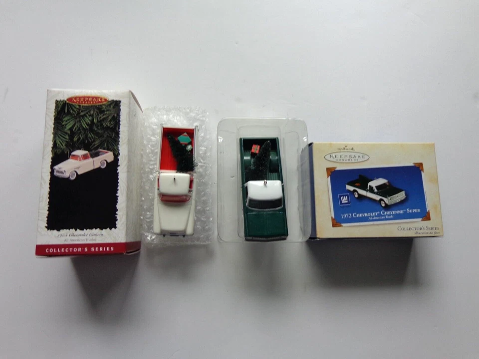 Lote de 2 piezas de adornos vintage Hallmark 1955 Chevy Cameo y 1972 Chevy Cheyenne Foto 2 de 4