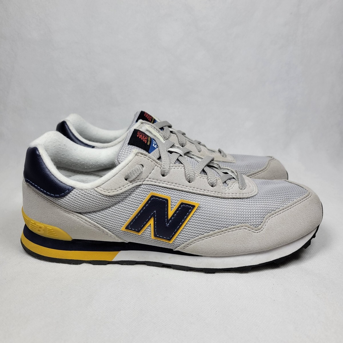 New Balance 515 Gray Suede Athletic Walking Shoe Classic  display picture 1