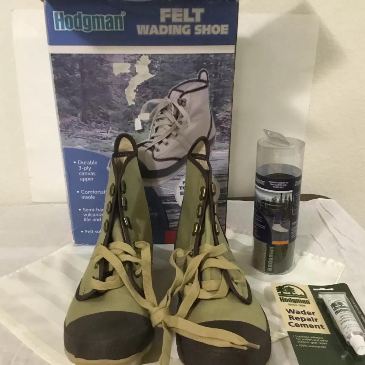 Mens Hodgman Wading Shoes. Felt Bottom Canvas Upper Size 9 New in box