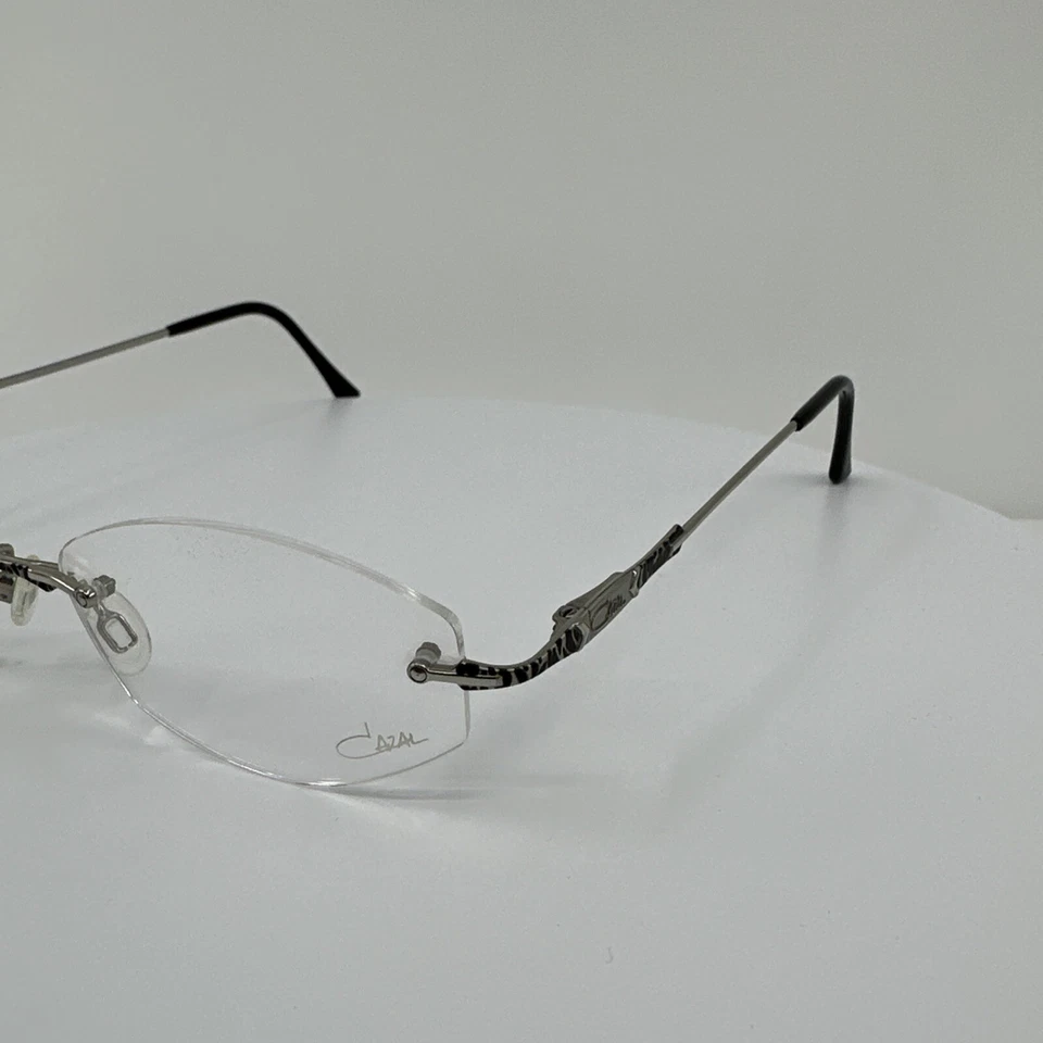 Nuevas gafas sin montura vintage Cazal 455 M. 455 Col. 328 plateadas y negras Alemania Foto 3 de 4