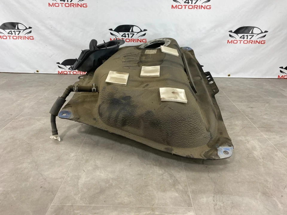 Оригинальный резервуар топливного бака 2016 Mazda MX-5 Miata MX5 6969 - Изображение 3 из 4