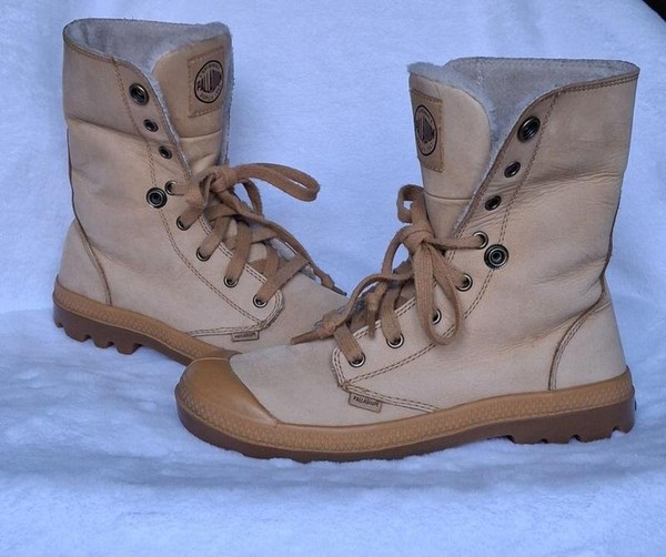 Women Palladium Boots Beige Nubuck 39