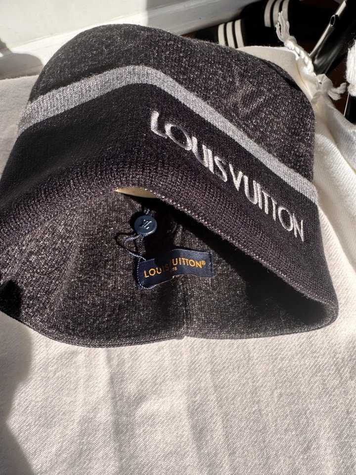 Gorro negro L V - lana suave Foto 4 de 4