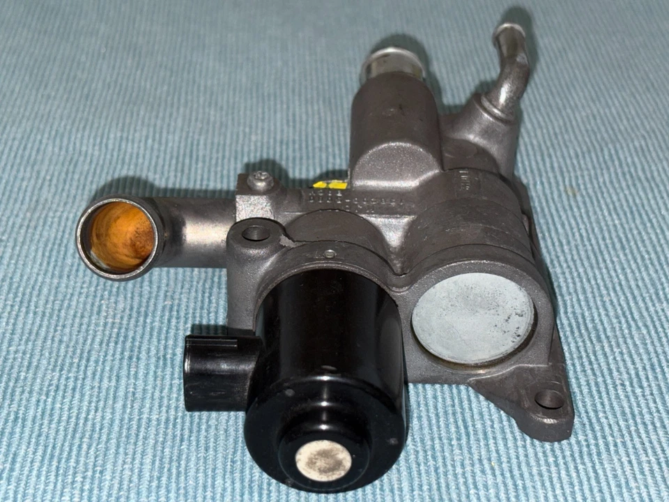 95-02 Mazda Millenia S Idle Air Contol Valve Supercharged KJO1-20-660 OEM Japan - Image 3 of 4