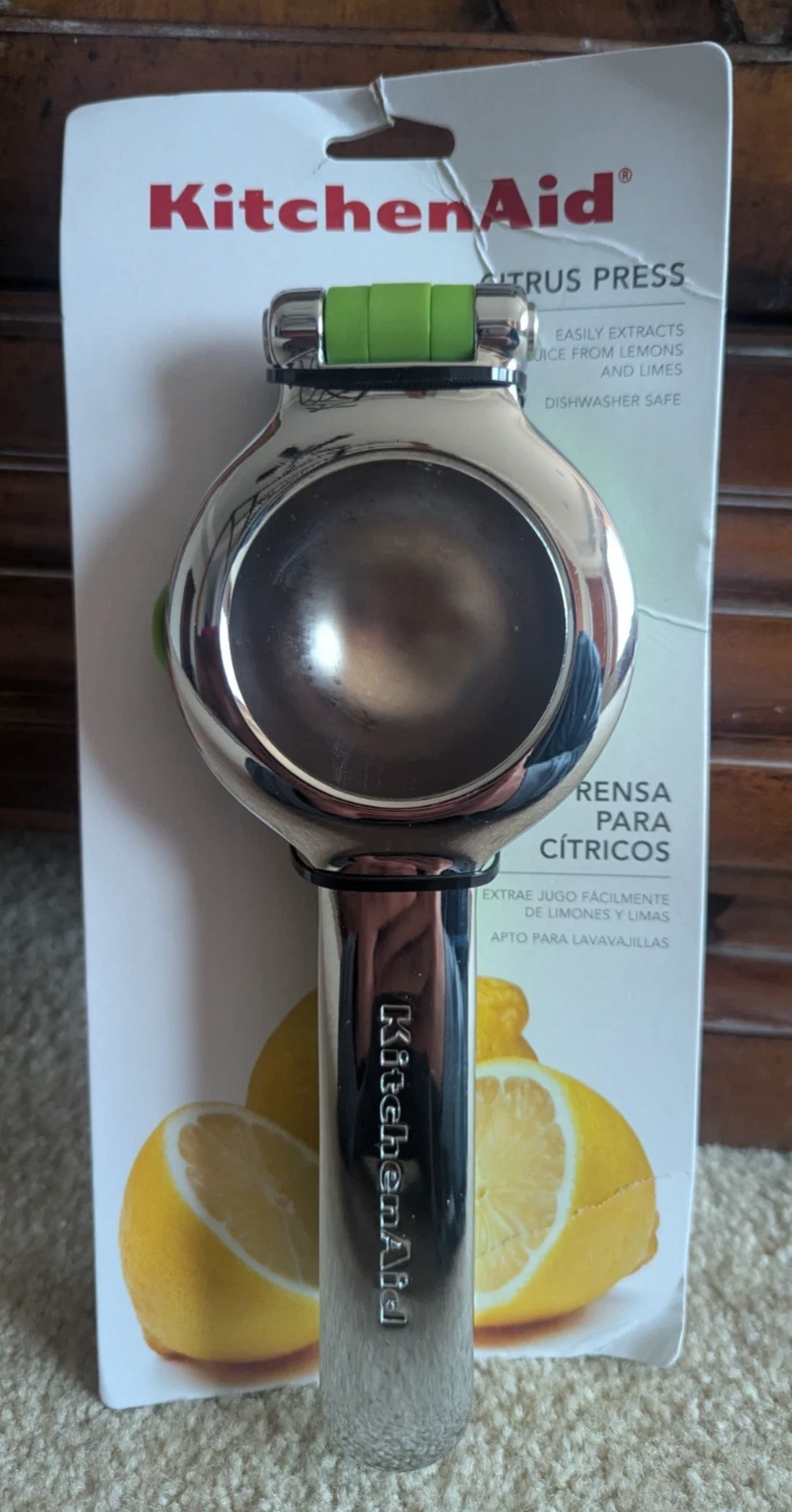 NEW KitchenAid Citrus Juice Press Squeezer for Lemon and Limes with Seed Catcher
