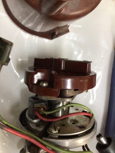 1977 Alfa Romeo Spyder Ignition Distributor with Brand New Spark Plugs & Wires - Picture 3 of 11
