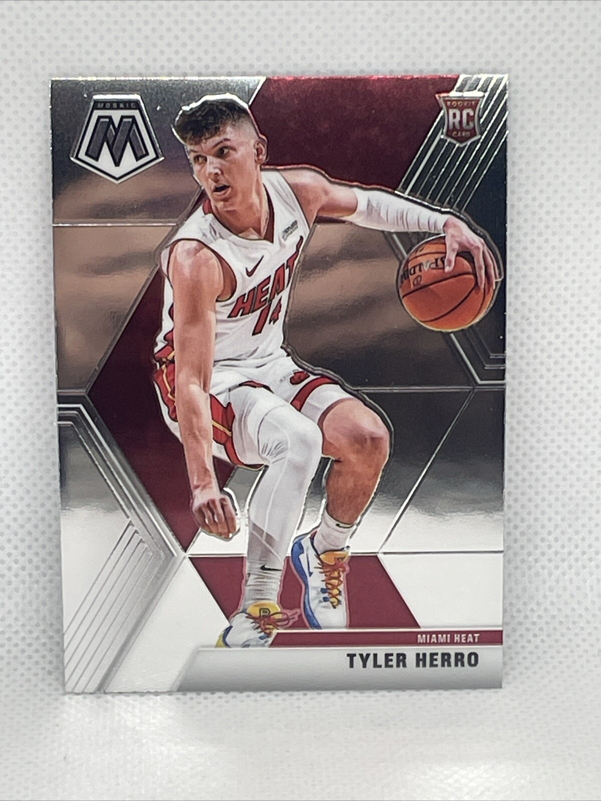 2019 TYLER HERRO PANINI MOSAIC NBA #223 ROOKIE RC CARD MIAMI HEAT KENTUCKY UK