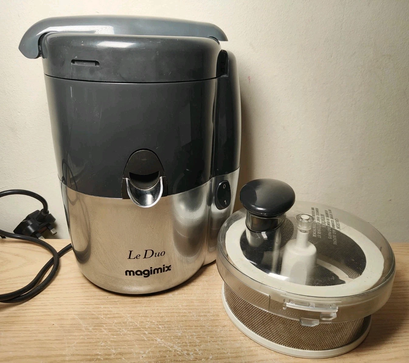 Magimix le Duo Juicer Citrus Press Centrifuge Juice Extractor