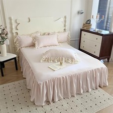 Romantic French Chic 4-Piece Bedding Set with Lace Trim for Queen Bed, Pink