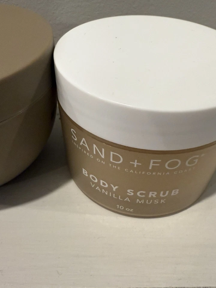 NEW Sand + Fog Vanilla Musk Body Butter And Body Scrub Set - Image 3 of 4