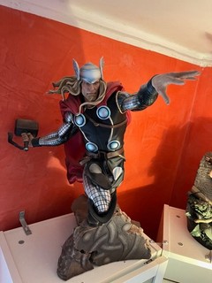 Thor Sideshow Exclusive 1/4