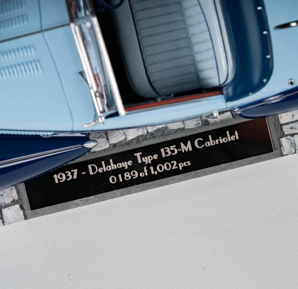 1937 Delahaye Type 135-M Cabriolet (Two-Tone Blue) [MINICHAMPS] 1:18 scale - Image 3 of 3
