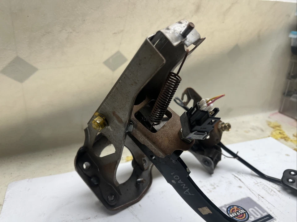 Mazda Miata Mx-5 NA NB 1990-05 OEM gasolina y pedal de freno con control de crucero 99-05 Foto 4 de 4